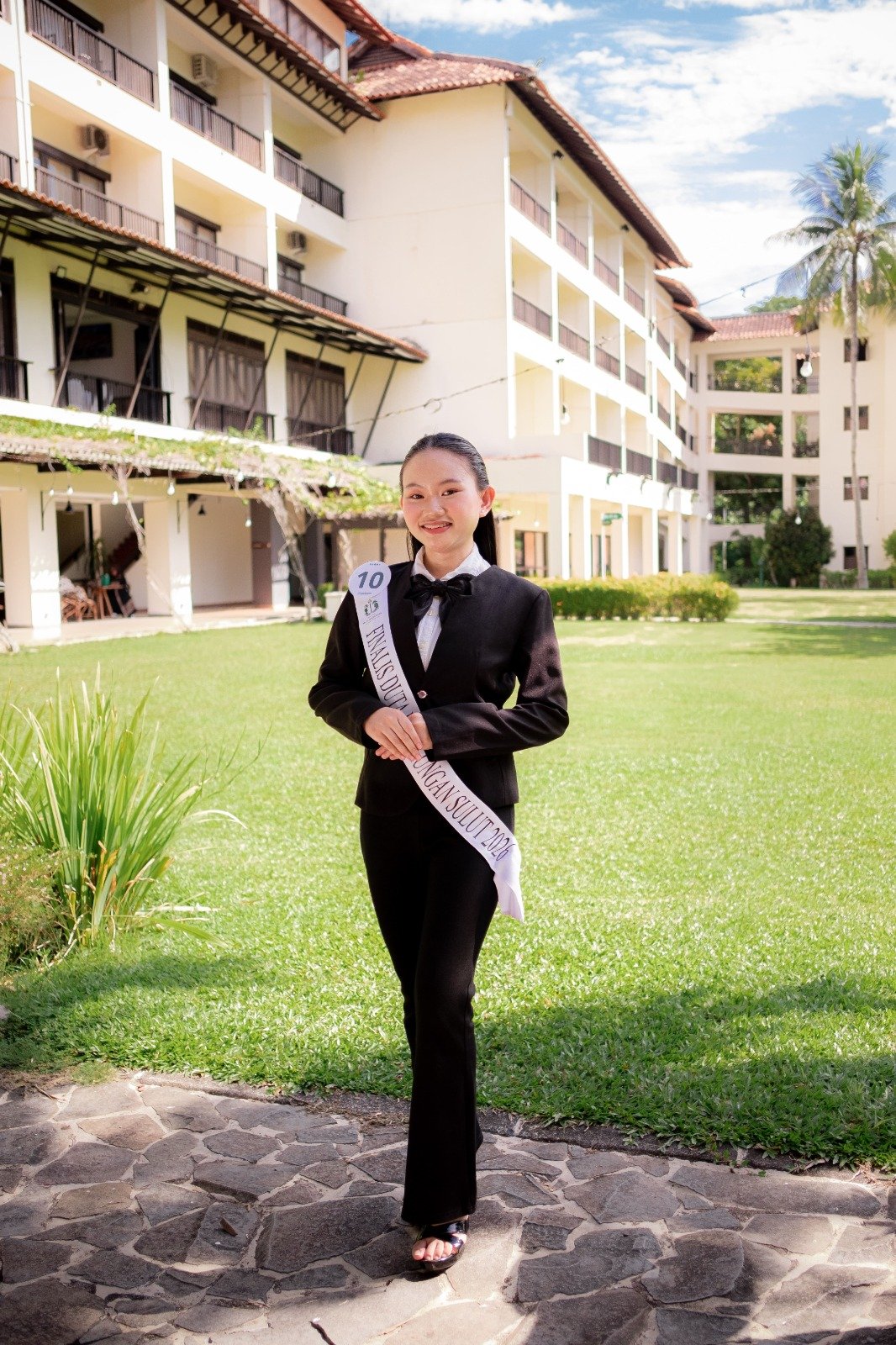 Estelina Regina Kodoati - Manado